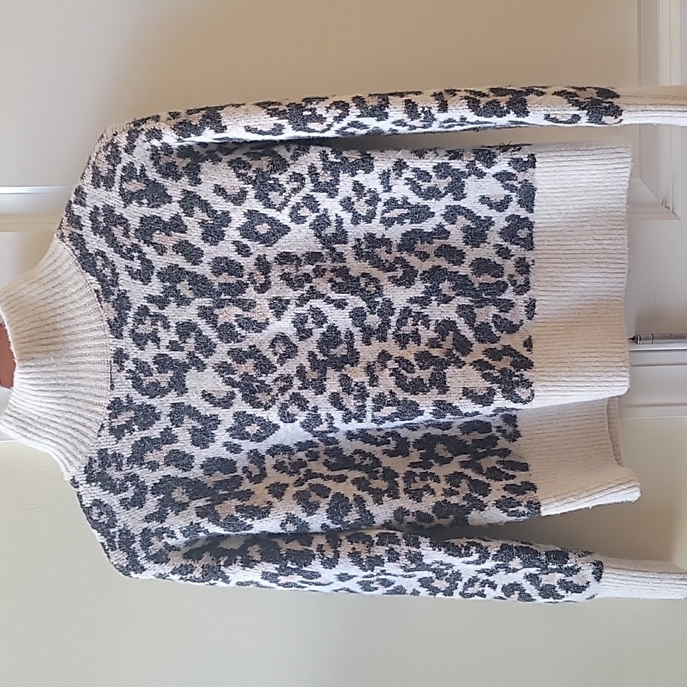 LOFT NWT Leopard Print Turtleneck Sweater size XS